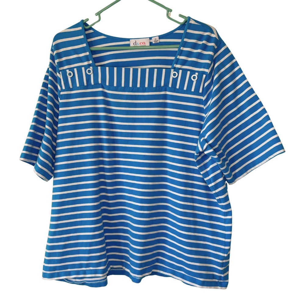 3/$20 Denim&Co Blue and White Striped Short Sleeve Shirt